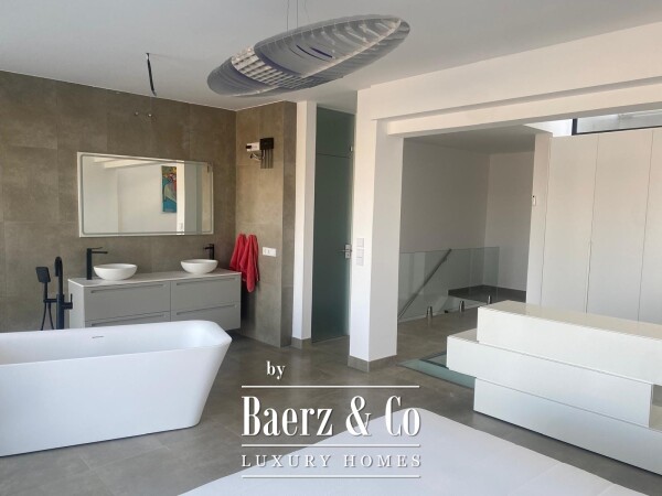 photo 12 Luxury penthouse duplex in La Caleta, Tenerife